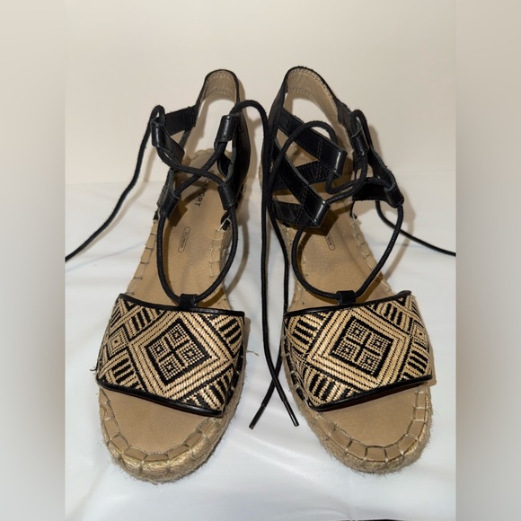 Rockport Women’s Trutech Espadrille Sandals Strappy Ankle Geometric Pattern Sz 7 - Picture 9 of 11